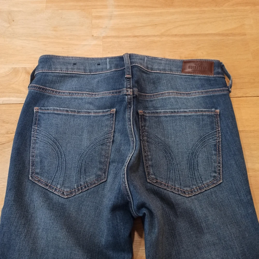 HOLLISTER CALIFORNIAMID-RISE SUPER SKINNY jeans - Picture 8 of 15